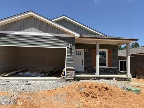 3957 Crimson Clover Ln, Knoxville, TN 37924