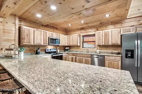 848 String Run Way, Pigeon Forge, TN 37863 photo 43
