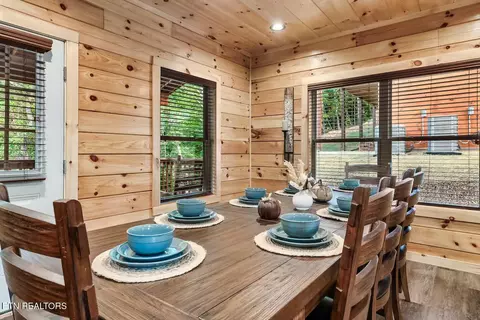 848 String Run Way, Pigeon Forge, TN 37863 photo 16