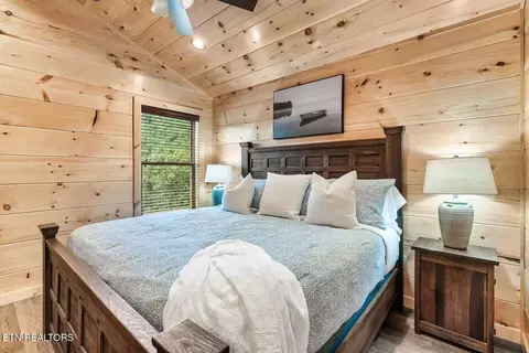 848 String Run Way, Pigeon Forge, TN 37863 photo 32
