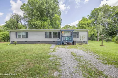 206 Bennett St, Sweetwater, TN 37874