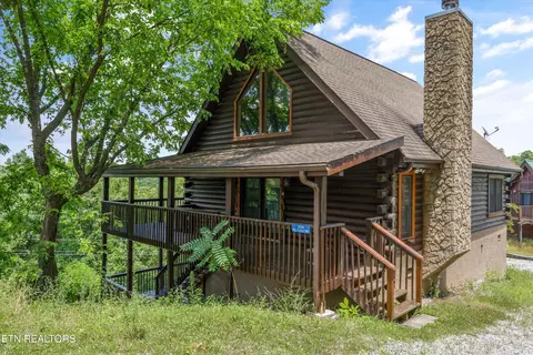 2026 Bill Flagle Way, Sevierville, TN 37876