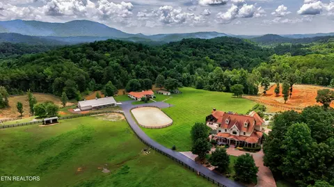4506 Six Mile Rd, Maryville, TN 37803