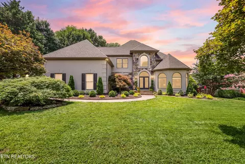 231 Sandringham Ct, Knoxville, TN 37934