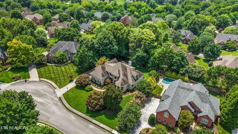231 Sandringham Ct, Knoxville, TN 37934