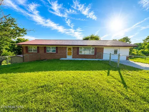 220 Russell St, Jonesville, VA 24263