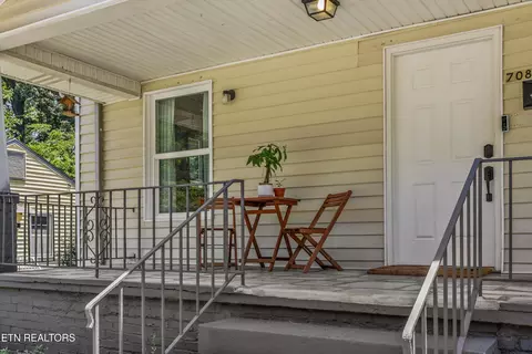 708 E Woodland Ave, Knoxville, TN 37917