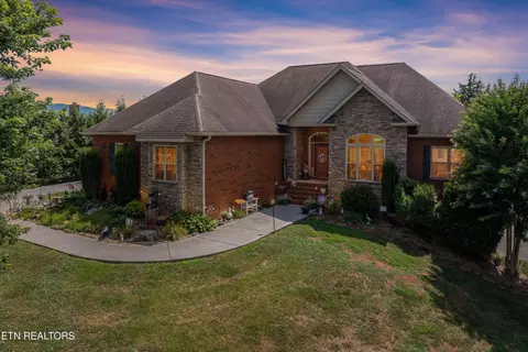 1551 Mint Meadows Dr, Maryville, TN 37803