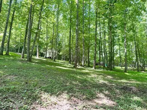 327 Torque Dr, Ewing, VA 24248 photo 8