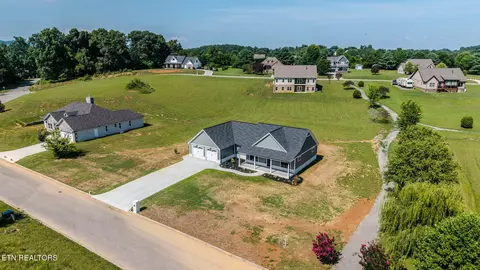 269 Sugar Maple Ct, Madisonville, TN 37354