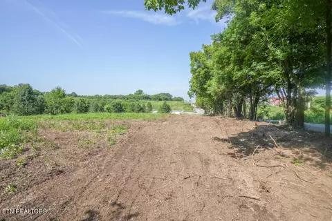 Cusick Rd, Rockford, TN 37853 photo 3