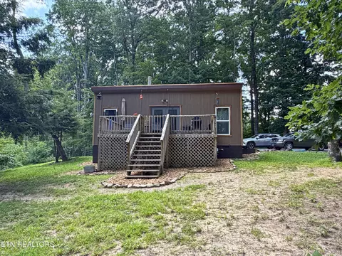 6 Diane Cir, Crossville, TN 38572