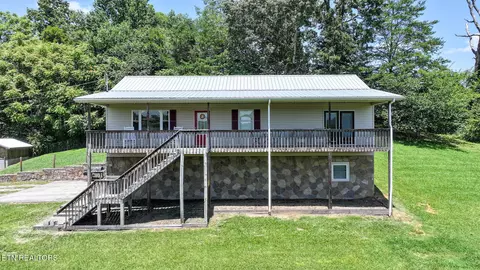 1800 Mountain Ridge Rd, Newport, TN 37821