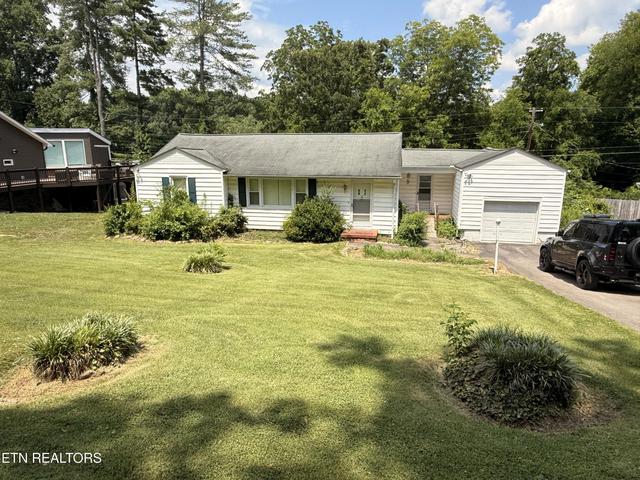 6012 Kaywood Rd, Knoxville, TN 37920