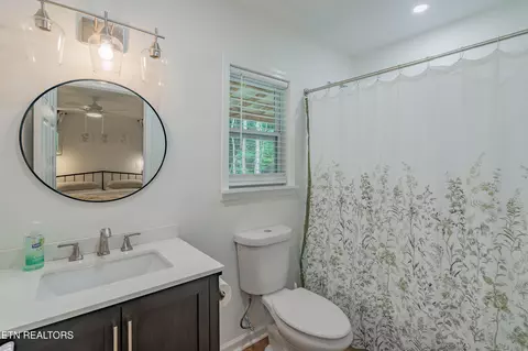 Bath - 131 Bart Woolum Rd, Lancing, TN 37770 photo 1 of 2