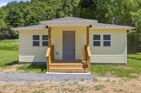 210 E Spring St, Oliver Springs, TN 37840