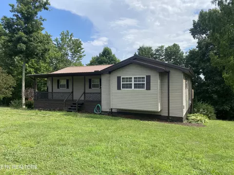 227 Southern Ln, Tazewell, TN 37879