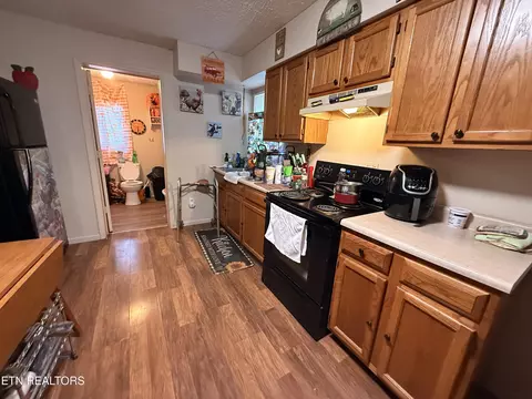 Kitchen - 1031 Dryden Loop, Dryden, VA 24243 photo 3 of 6