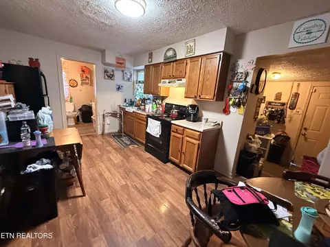 Kitchen - 1031 Dryden Loop, Dryden, VA 24243 photo 6 of 6