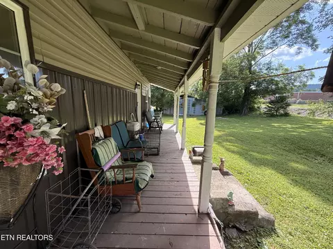 Exterior - 1031 Dryden Loop, Dryden, VA 24243 photo 3 of 5