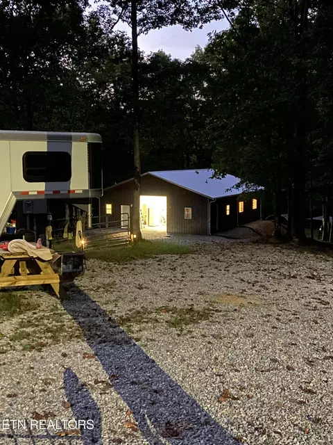 147 Saddle Dr, Jamestown, TN 38556