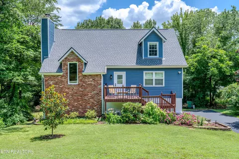 10112 Lonesome Pine Dr, Knoxville, TN 37932