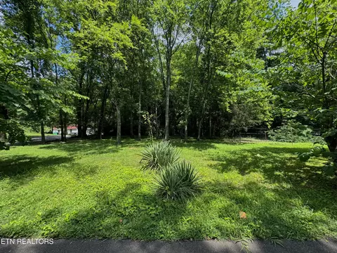 3217 Curtis Ln, Knoxville, TN 37918