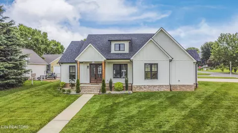 137 Larkspur Dr, Andersonville, TN 37705
