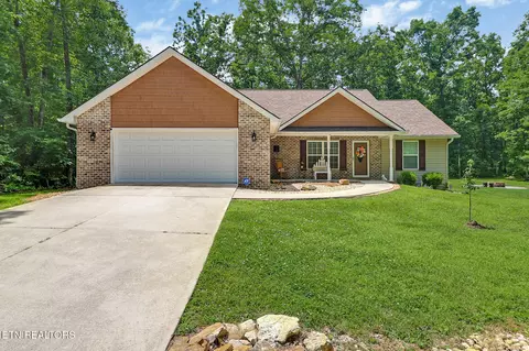 3344 Warpath Dr, Crossville, TN 38572