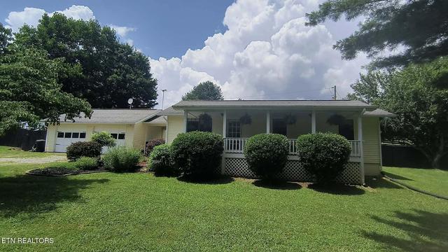 1000 E Highway 25-70, Dandridge, TN 37725