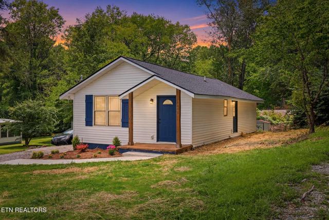 4205 Coster Rd, Knoxville, TN 37912
