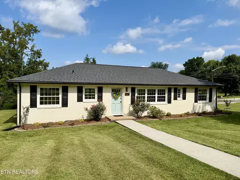 3729 Lucinda Dr, Knoxville, TN 37918