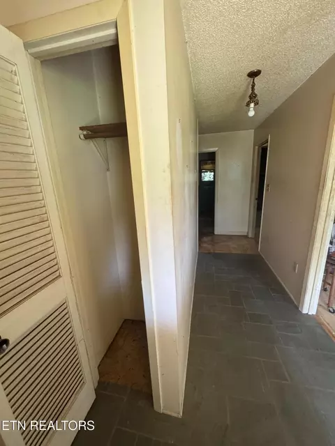 Entry Way - 732 Greenbriar Rd, Talbott, TN 37877 photo 1 of 2