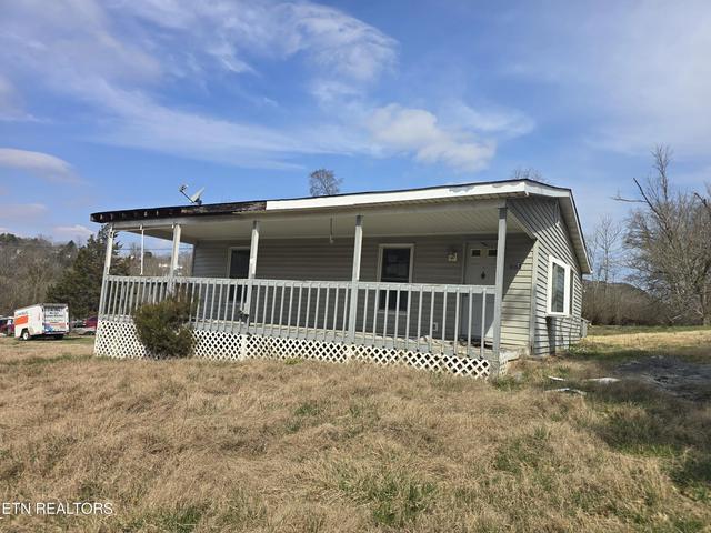 404 Cedar Fork Rd, Tazewell, TN 37879