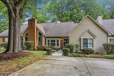 1120 Harrogate Dr, Knoxville, TN 37923