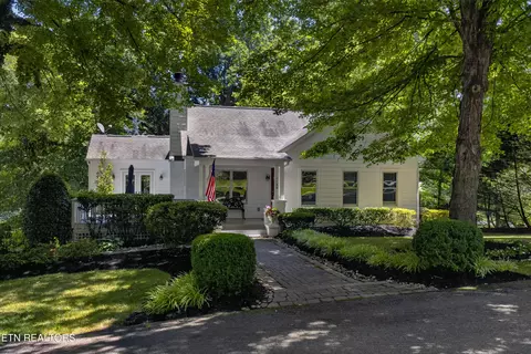 1122 Craig Rd, Knoxville, TN 37919