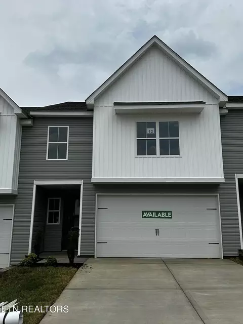 1625 Lateglow Way, Knoxville, TN 37931