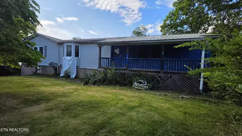 923 Modac Dr, Crossville, TN 38572