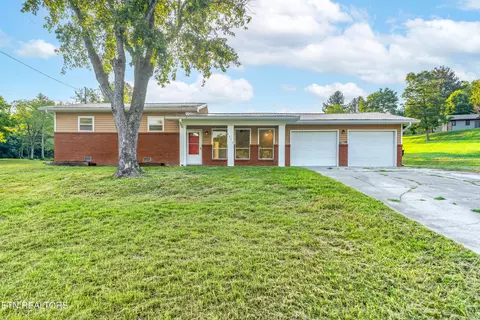 1035 Murphy Rd, Sevierville, TN 37862