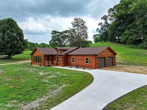 1519 Indian Warpath Rd, Sevierville, TN 37876