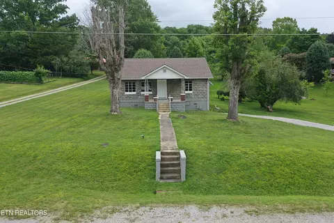 231 Galloway Dr, Helenwood, TN 37755