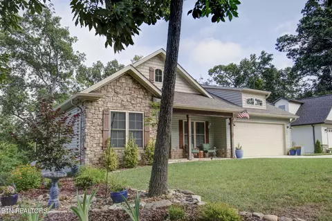 216 Mialaquo Cir, Loudon, TN 37774