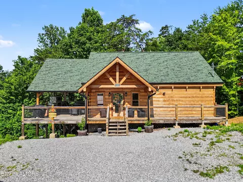 1448 Red Cedar Ln, Sevierville, TN 37876