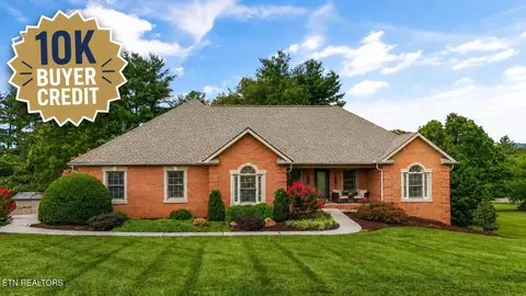 3748 Whitworth Dr, Knoxville, TN 37938