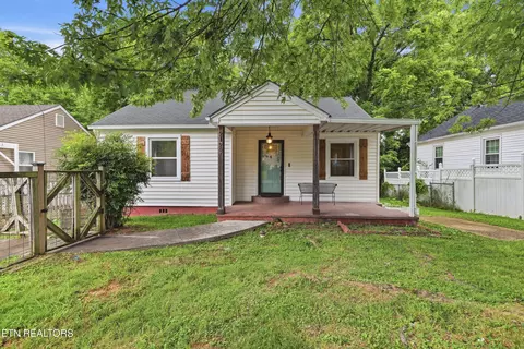 2123 Belvoir Ave, Knoxville, TN 37917