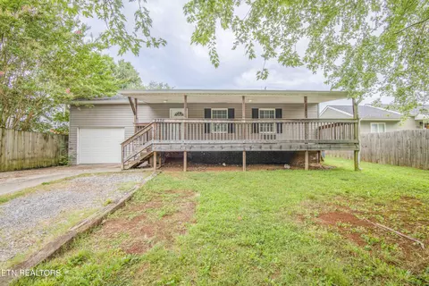2335 Grove St, Maryville, TN 37804