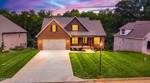 1173 Cheyenne Blvd, Lenoir City, TN 37772