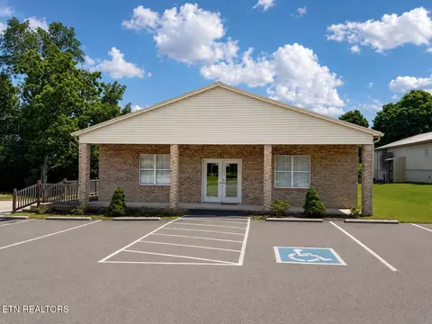 1003 Miller Ave, Crossville, TN 38555
