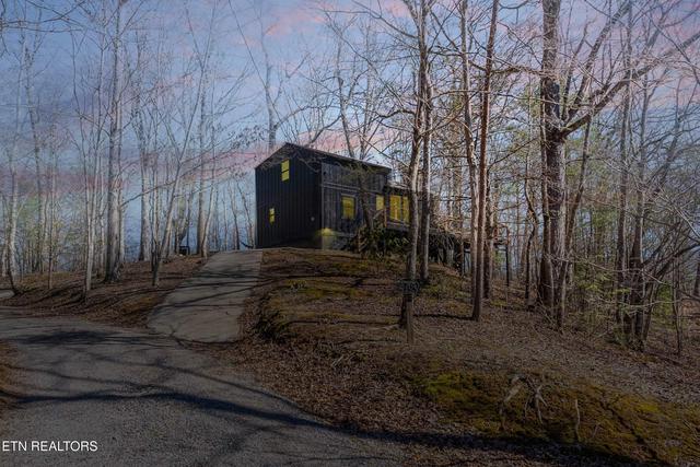 2760 Hawks View Tr, Pigeon Forge, TN 37876