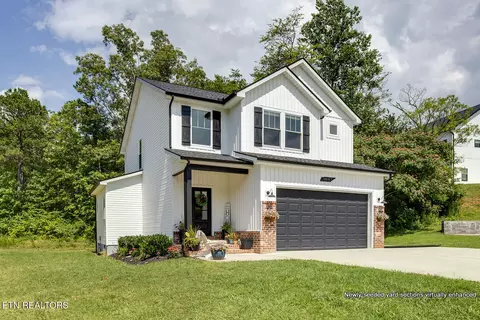 200 Creek Stone Ln, Knoxville, TN 37924